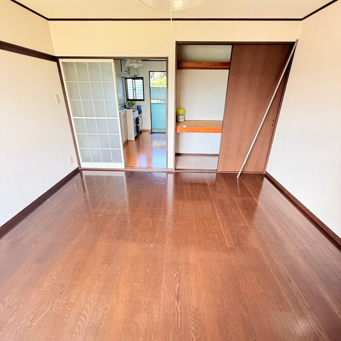 物件内観写真9　(居室)