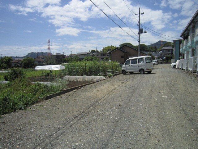 物件外観写真5　(駐車場)