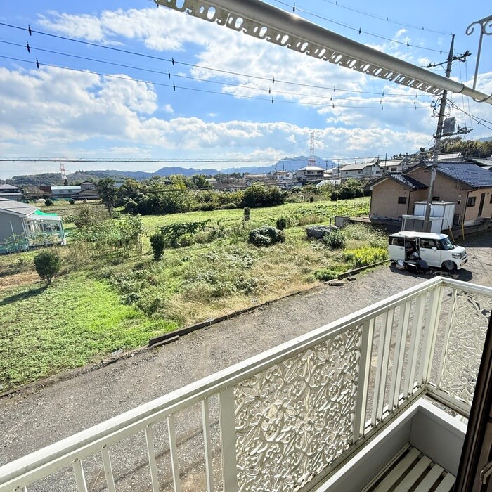 物件内観写真10　(室内からの展望)