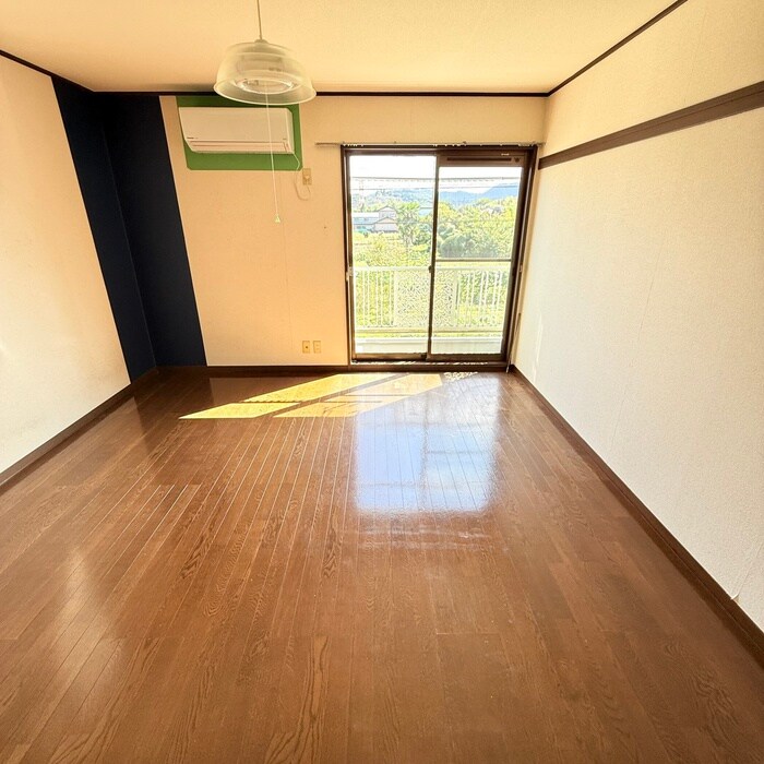 物件内観写真13　(居室)