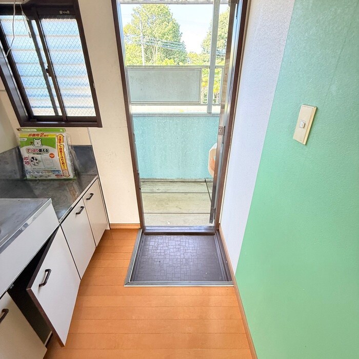 物件内観写真17　(玄関)