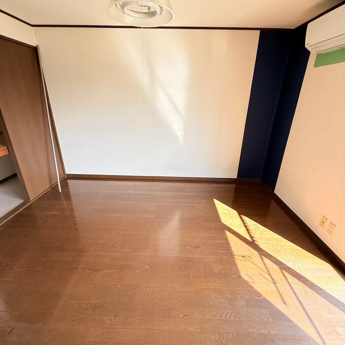 物件内観写真19　(居室)