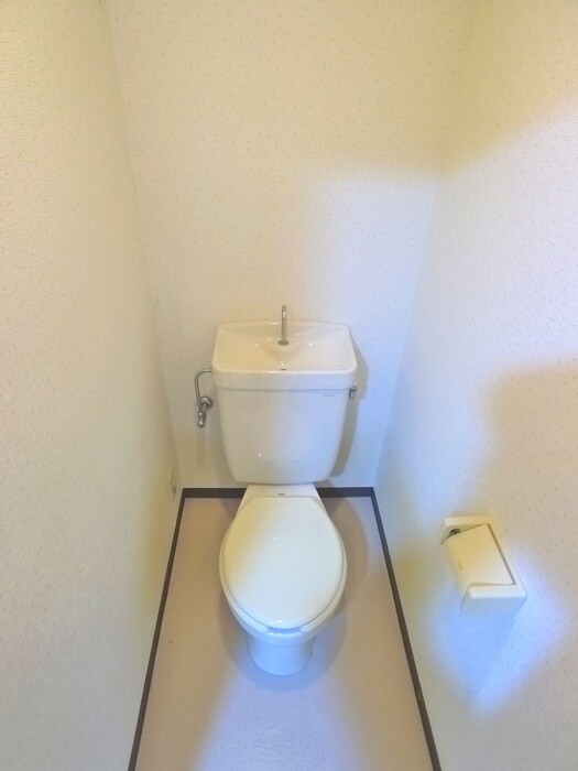 物件内観写真9　(トイレ)