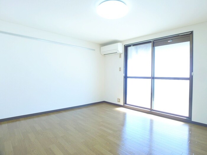 物件内観写真21　(居室)