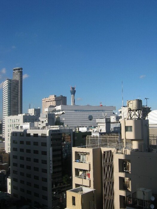 物件内観写真12　(室内からの展望)