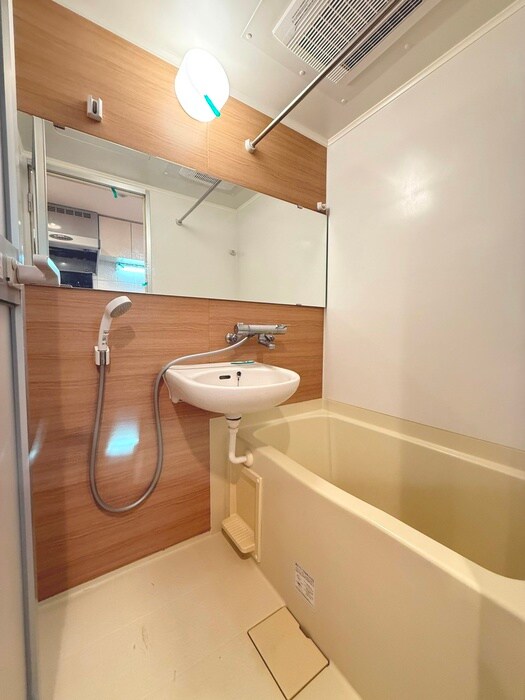 物件内観写真12　(バス／シャワールーム等)