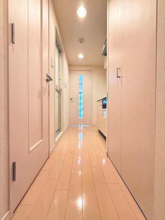 物件内観写真18　(廊下)