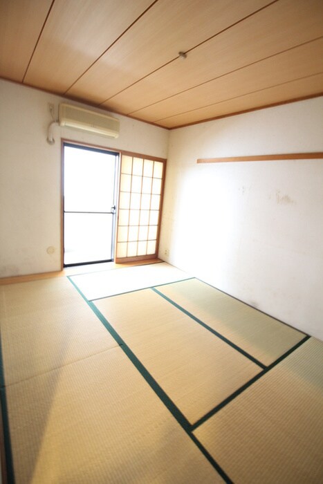 物件内観写真8　(居室)