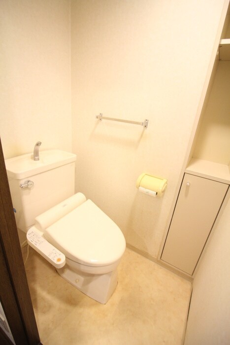 物件内観写真14　(トイレ)