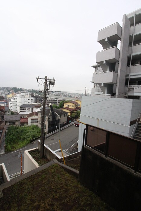 物件内観写真20　(室内からの展望)