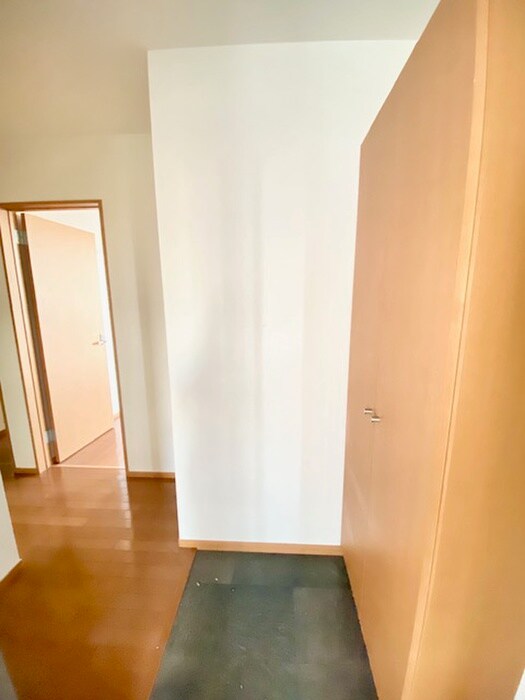 物件内観写真13　(玄関)