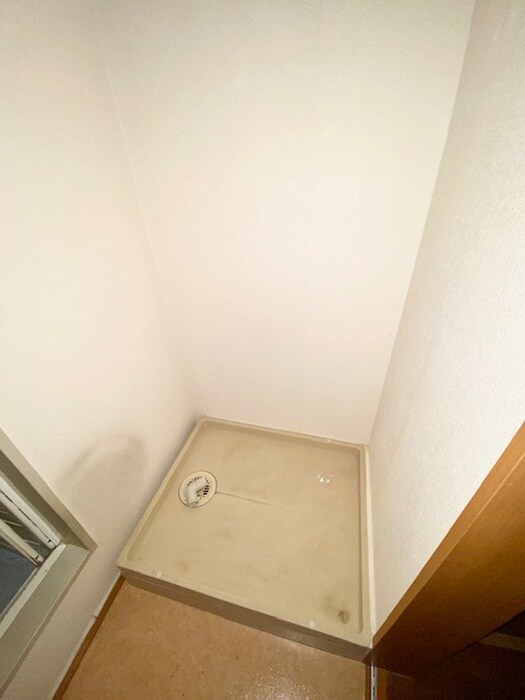 物件内観写真19　(洗濯機置場)