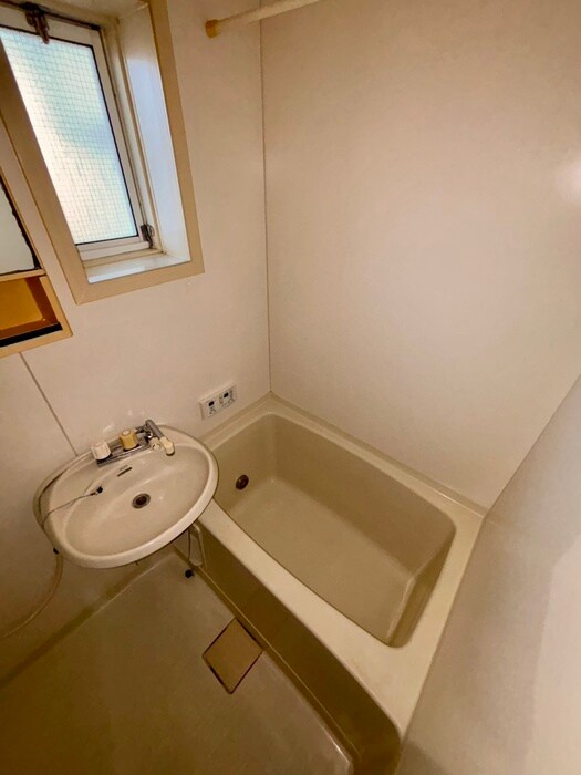 物件内観写真12　(バス／シャワールーム等)