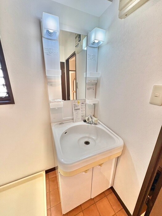 物件内観写真11　(洗面)