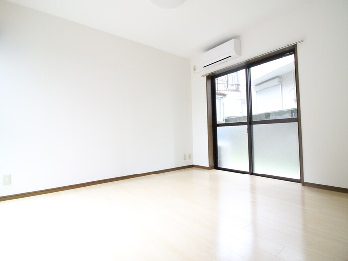 物件内観写真12　(居室)