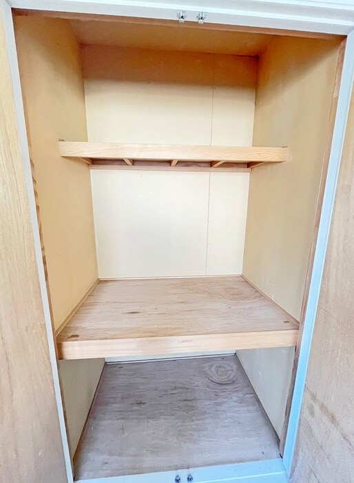 物件内観写真12　(収納)