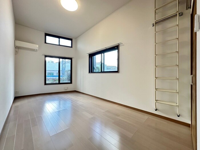 物件内観写真11　(居室)