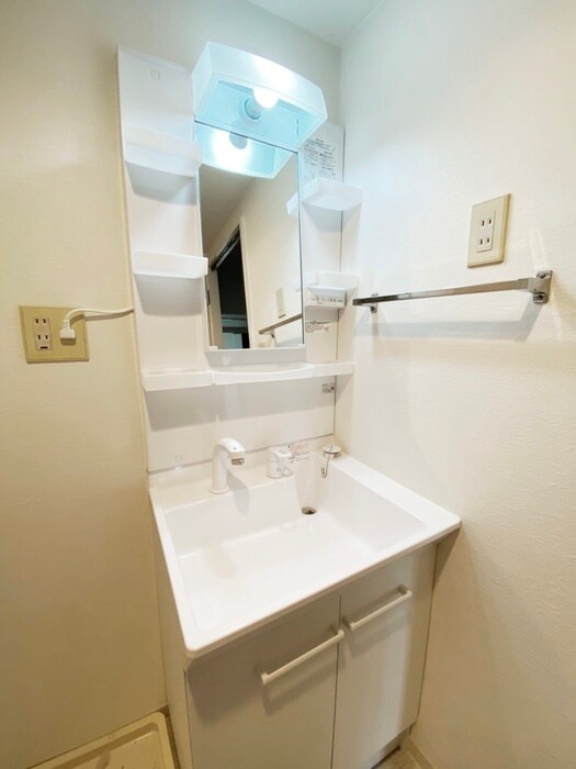 物件内観写真13　(洗面)