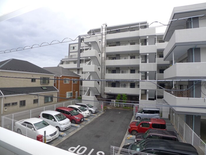 物件内観写真22　(室内からの展望)