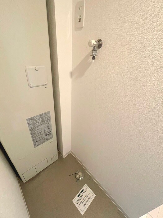 物件内観写真12　(洗濯機置場)