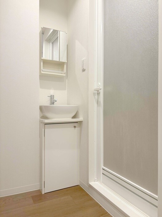 物件内観写真12　(洗面)