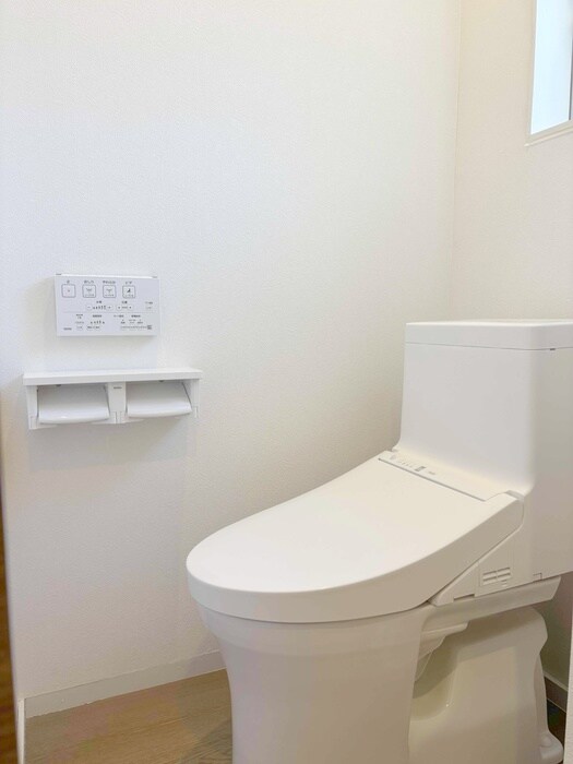 物件内観写真13　(トイレ)