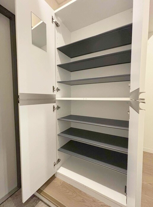 物件内観写真15　(靴箱)
