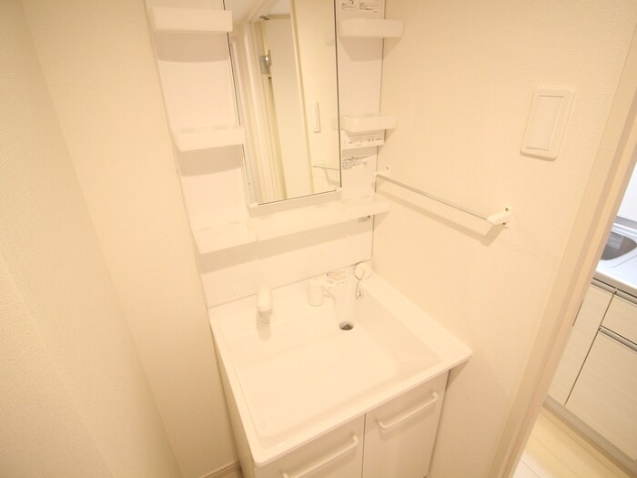 物件内観写真9　(洗面)