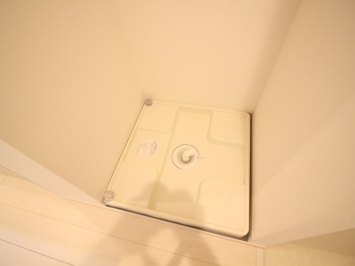 物件内観写真10　(洗濯機置場)