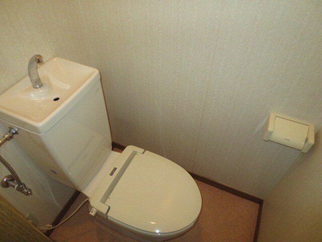 物件内観写真14　(トイレ)