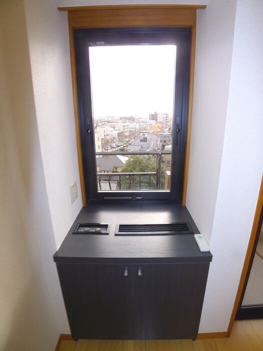 物件内観写真11　(室内からの展望)