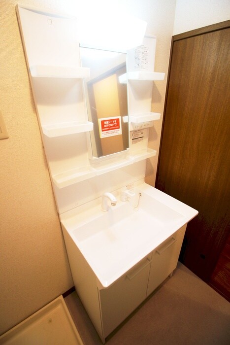 物件内観写真8　(洗面)