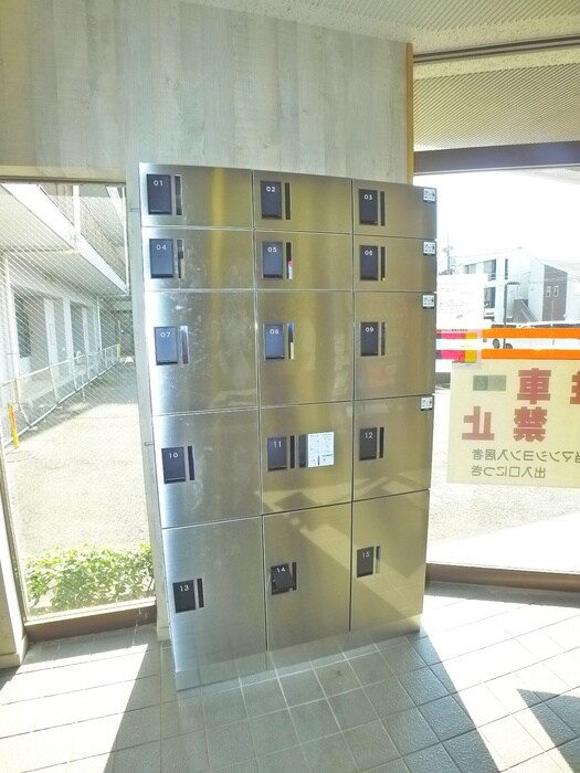 物件外観写真4　(建物設備)