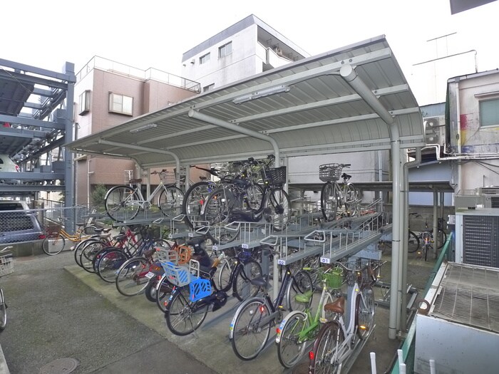 物件外観写真5　(駐輪場)