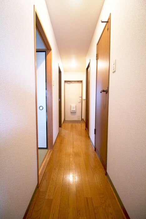 物件内観写真15　(廊下)