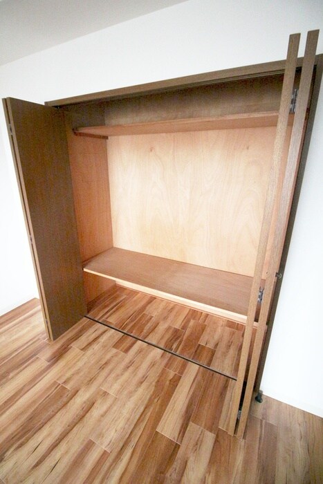 物件内観写真16　(収納)