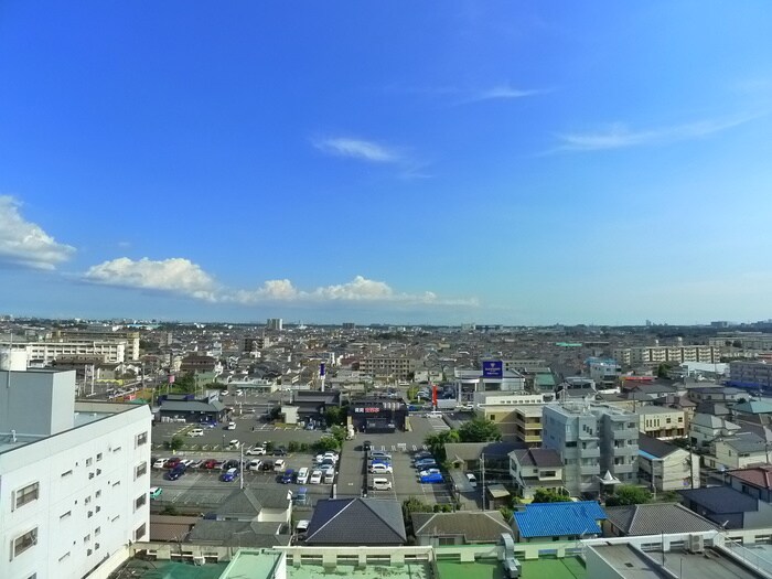 物件内観写真22　(室内からの展望)