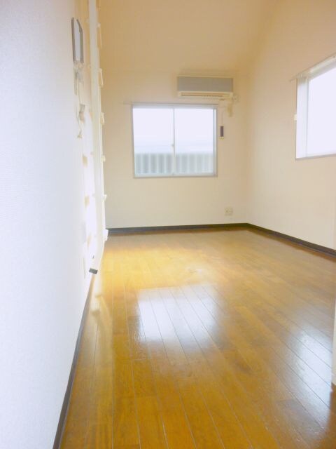 物件内観写真9　(居室)