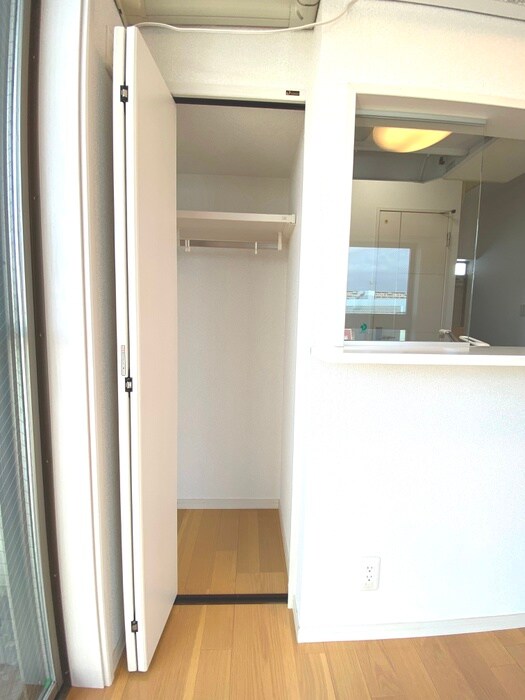 物件内観写真15　(収納)