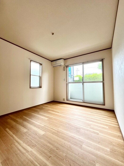 物件内観写真7　(居室)