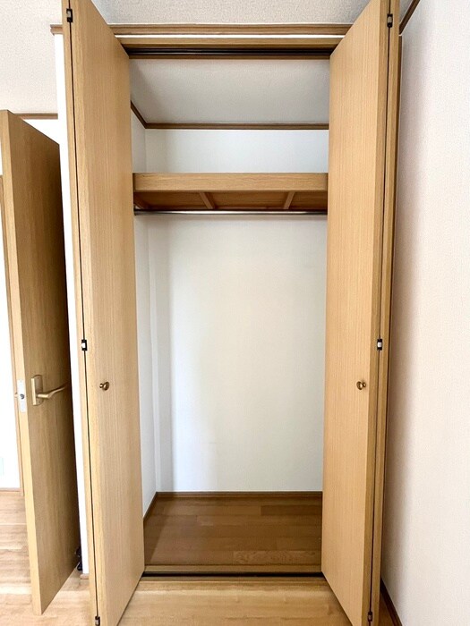 物件内観写真12　(収納)