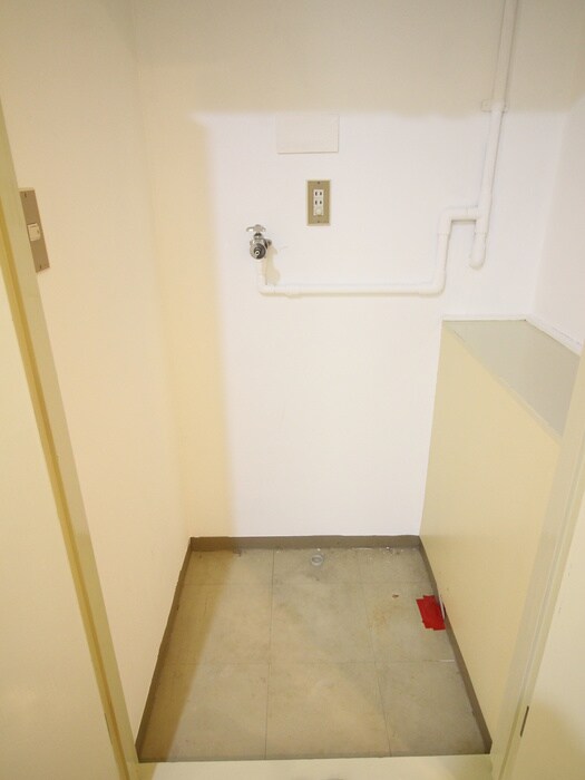 物件内観写真19　(洗濯機置場)