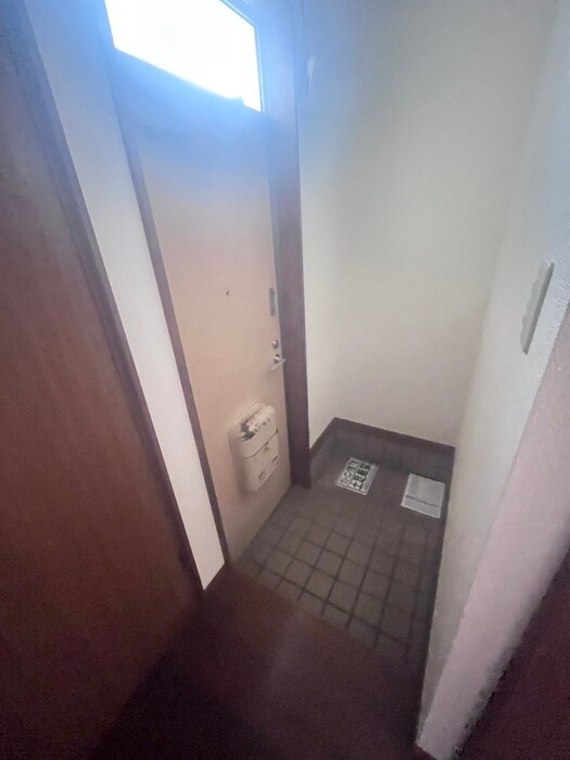 物件内観写真22　(玄関)