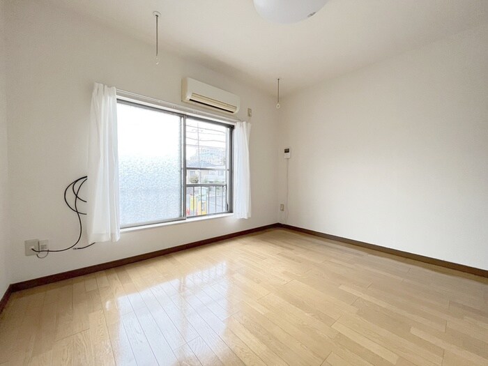 物件内観写真7　(居室)