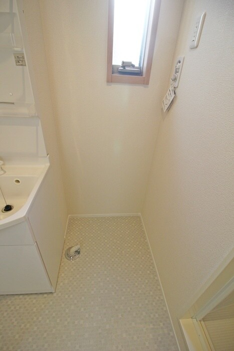 物件内観写真22　(洗濯機置場)