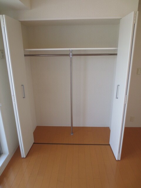 物件内観写真12　(収納)