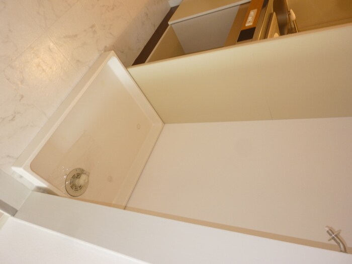 物件内観写真12　(洗濯機置場)