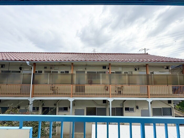 物件内観写真14　(室内からの展望)