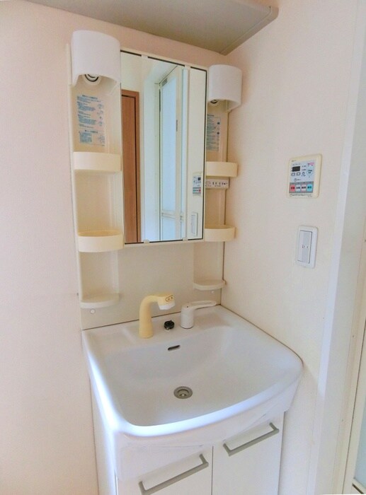 物件内観写真10　(洗面)