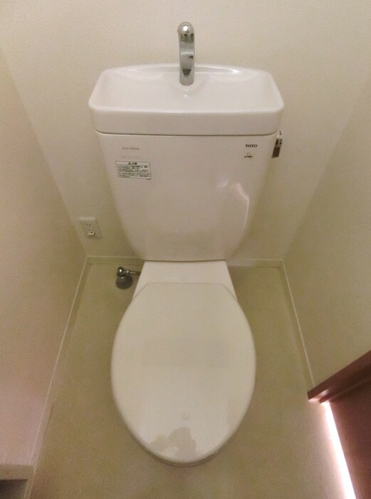 物件内観写真12　(トイレ)